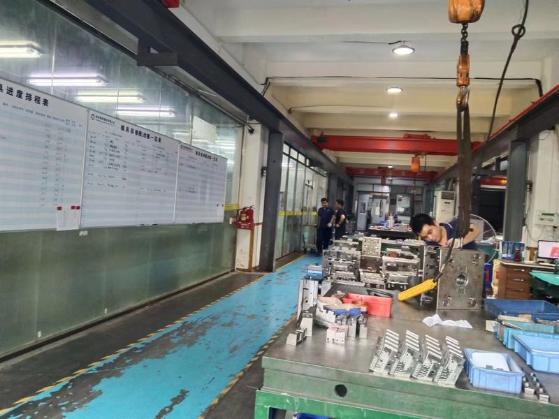 Dongguan JoonPang Plastic Mold Co., Ltd. linia produkcyjna producenta